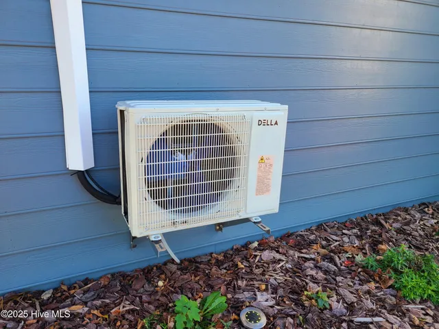 $389,000 | 1000 High House Road, Clinton, NC 28328