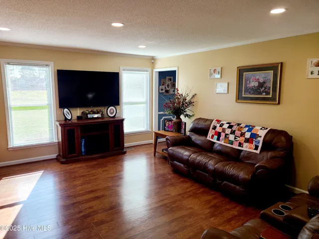 $389,000 | 1000 High House Road, Clinton, NC 28328