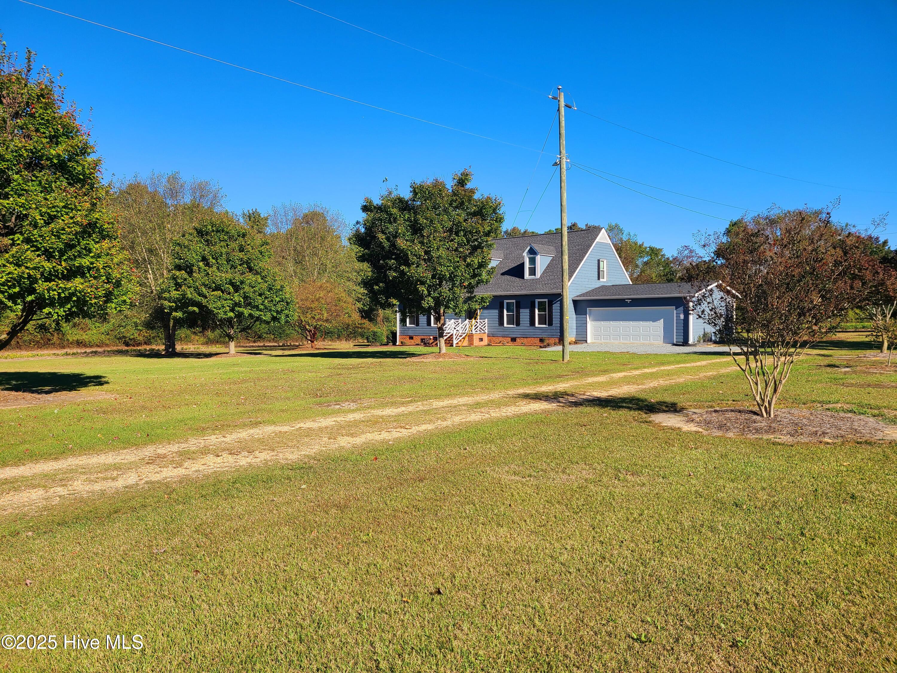 1000 High House Road Clinton, NC 28328 - Photo 3 of 46 20251020_101518
