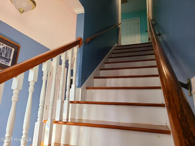 $389,000 | 1000 High House Road, Clinton, NC 28328