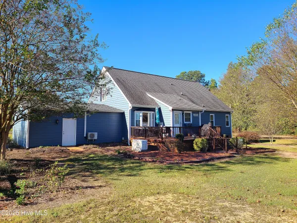 $374,000 | 1000 High House Road, Clinton, NC 28328