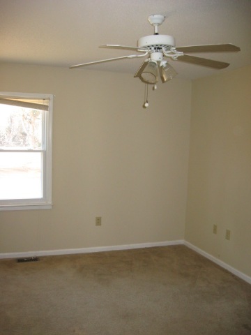 134 Rasor Drive Greenville, SC 29617 - Photo 6 of 13 Gallery Image 6