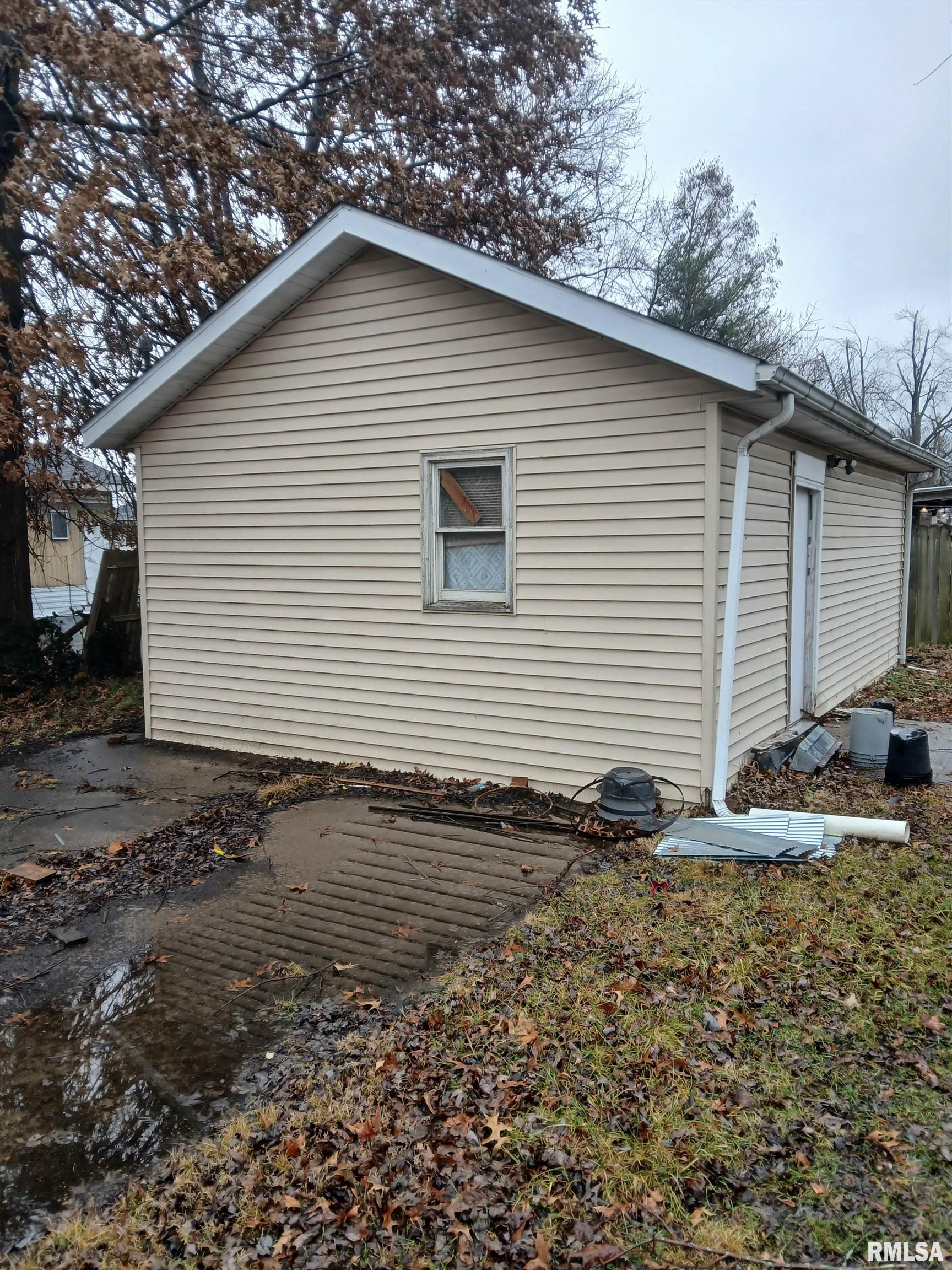 520 Dewey Street Eldorado, IL 62930 - Photo 17 of 24