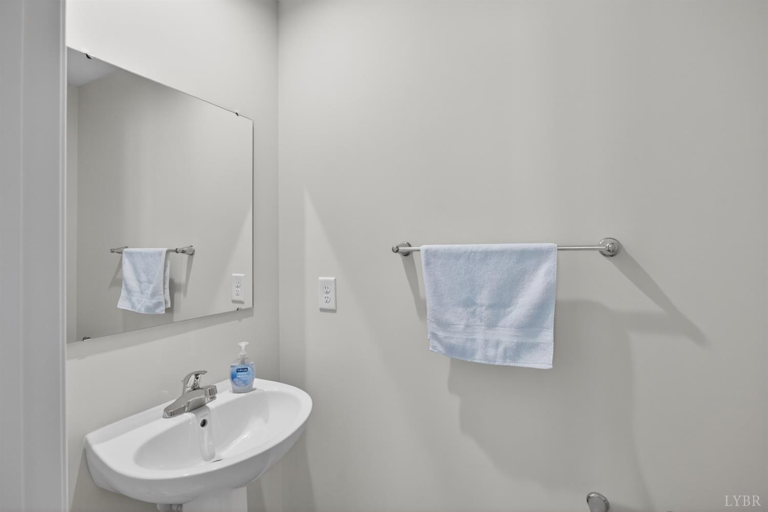 126 Robinia Road Lynchburg, VA 24501 - Photo 11 of 34