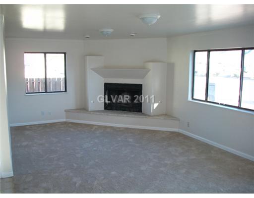 740 A Caliente, NV 89008 - Photo 8 of 18 Living Room.