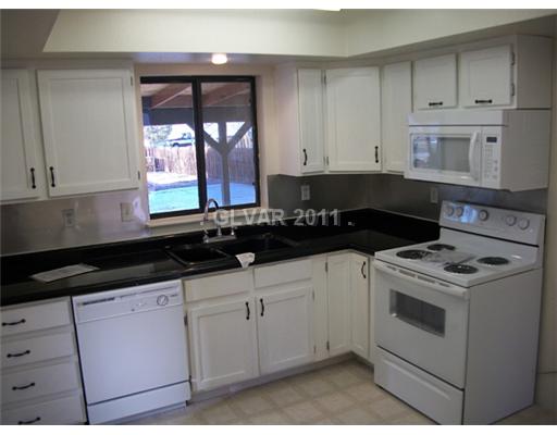 740 A Caliente, NV 89008 - Photo 9 of 18 Kitchen.