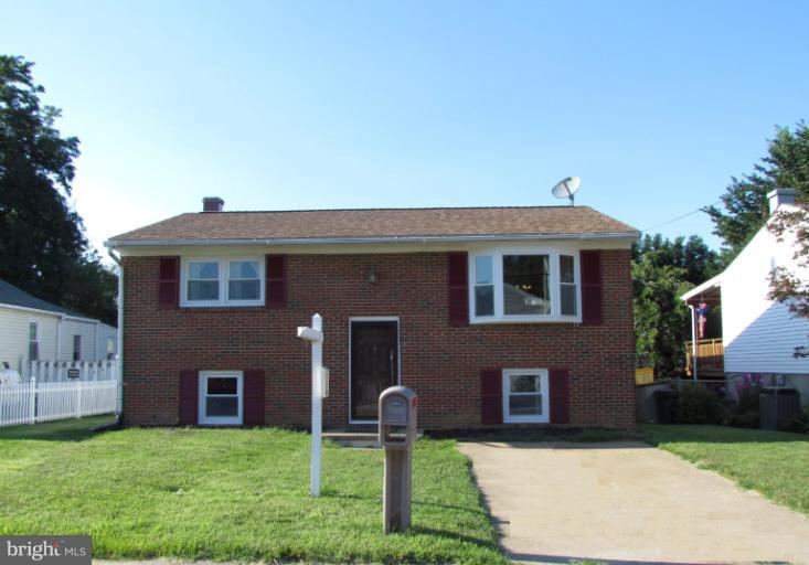 606 Holy Cross Road Baltimore, MD 21225 - Photo 21 of 21 Exterior (Front)