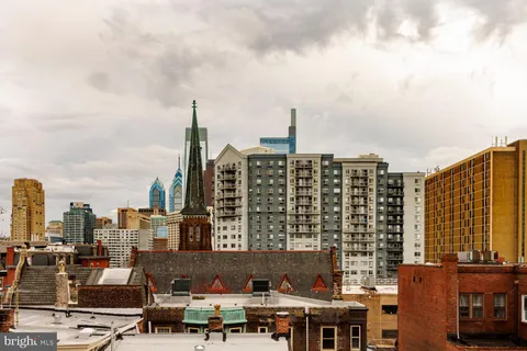 $390,000 | 1804 Green Street, Unit 3, Philadelphia, PA 19130