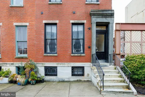 $390,000 | 1804 Green Street, Unit 3, Philadelphia, PA 19130