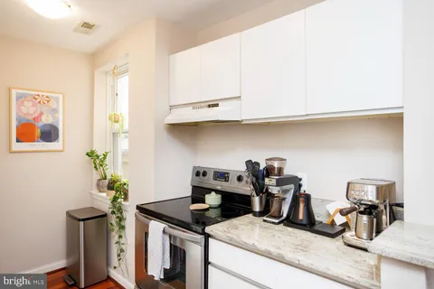 $390,000 | 1804 Green Street, Unit 3, Philadelphia, PA 19130