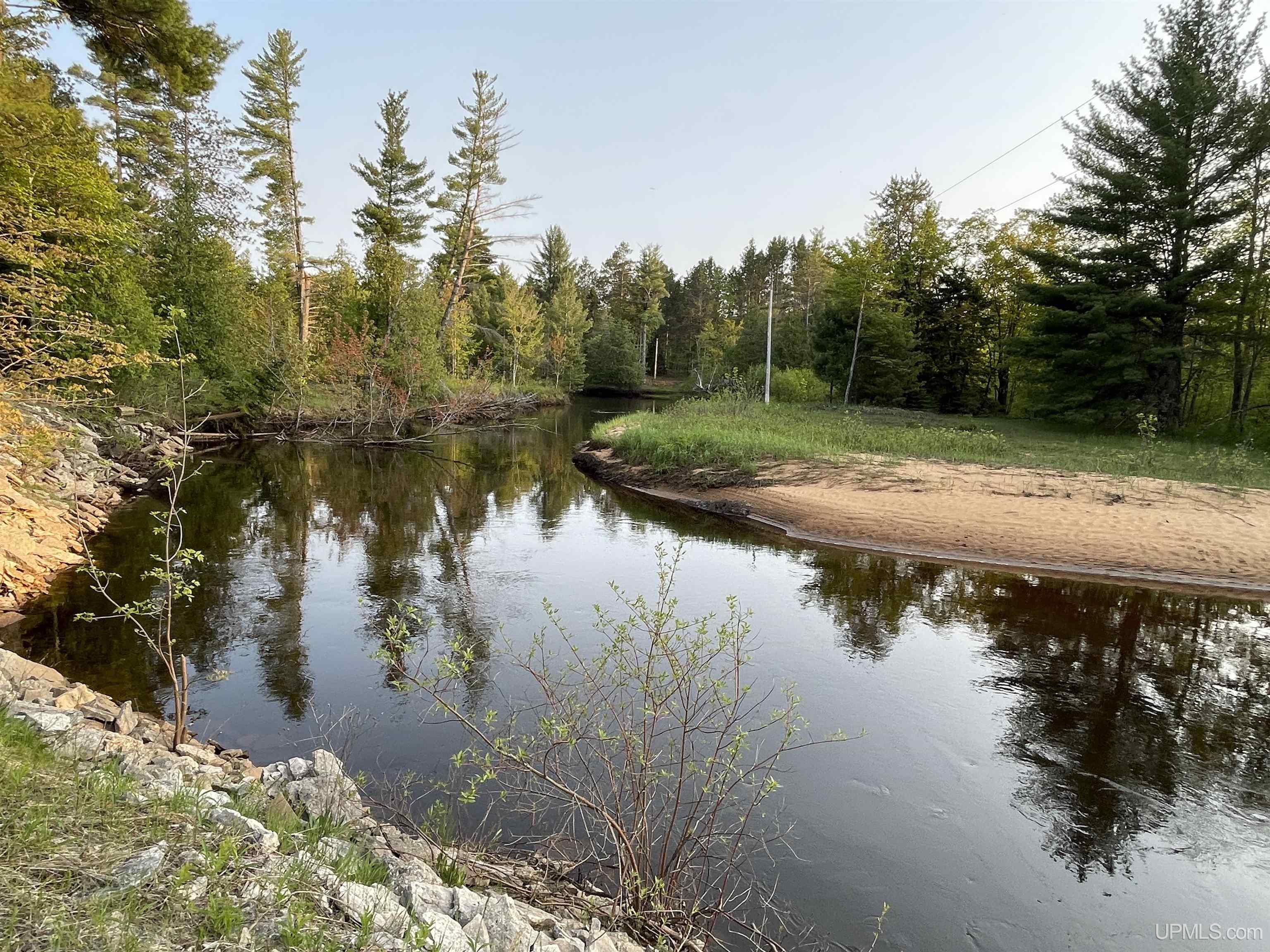 6627 West Co Road Manistique, MI 49854 - Photo 4 of 33