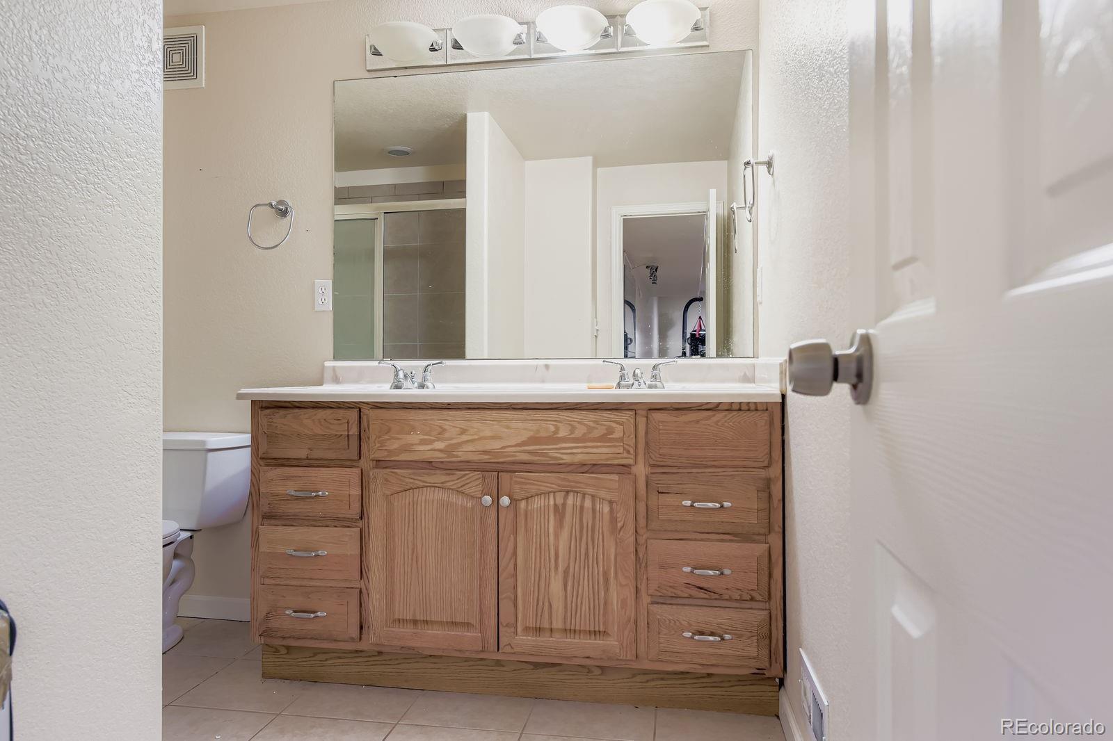 1807 Spring Water Lane Highlands Ranch, CO 80129 - Photo 23 of 27