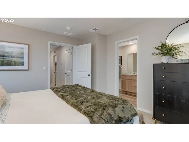 $389,995 | 6192 Southeast 15th Street, Gresham, OR 97080