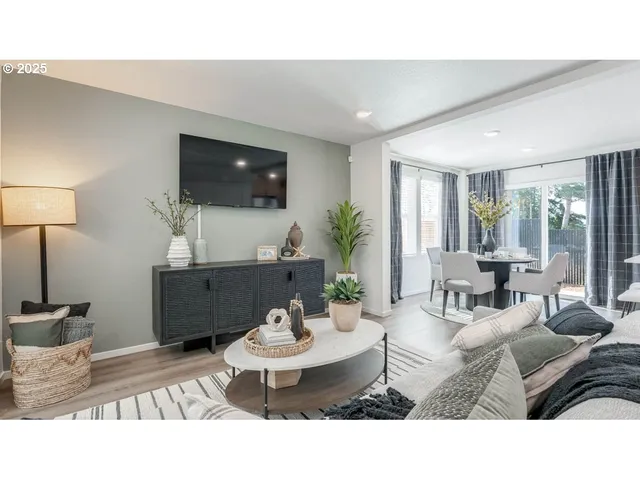 $389,995 | 6192 Southeast 15th Street, Gresham, OR 97080