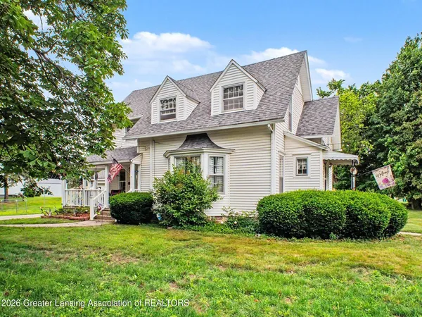 $195,000 | 903 North Chipman Street, Owosso, MI 48867