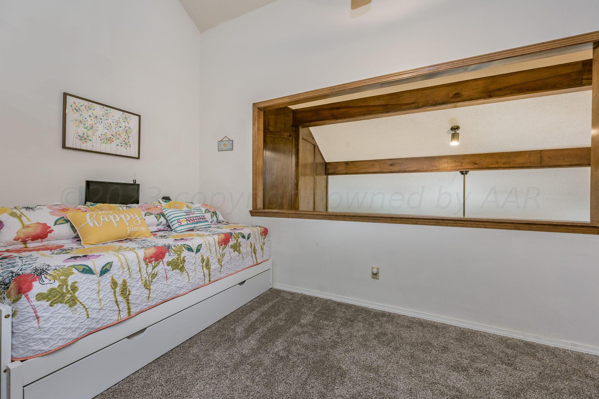 7004 Hurst Street Amarillo, TX 79109 - Photo 12 of 18 Upstairs Landing