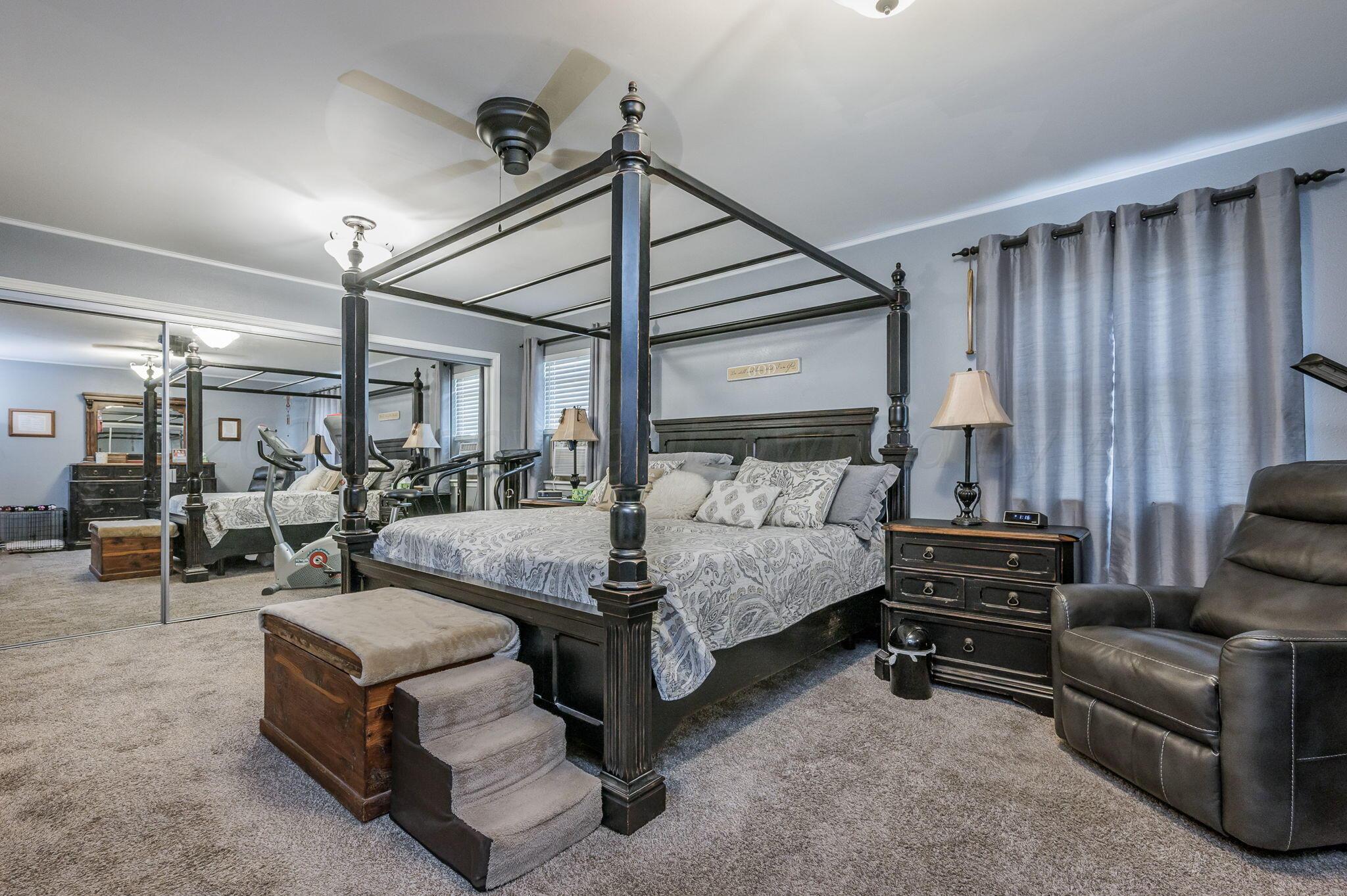 7004 Hurst Street Amarillo, TX 79109 - Photo 9 of 18 Master Bedroom