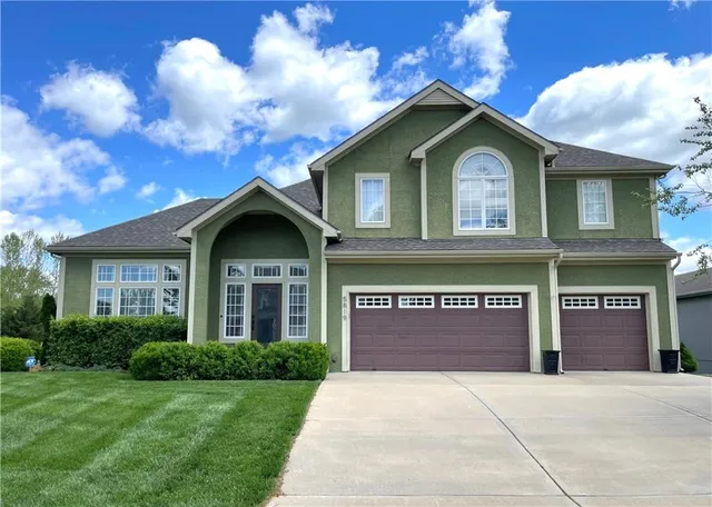 $569,900 | 5819 North Liberty Avenue, Kansas City, MO 64118