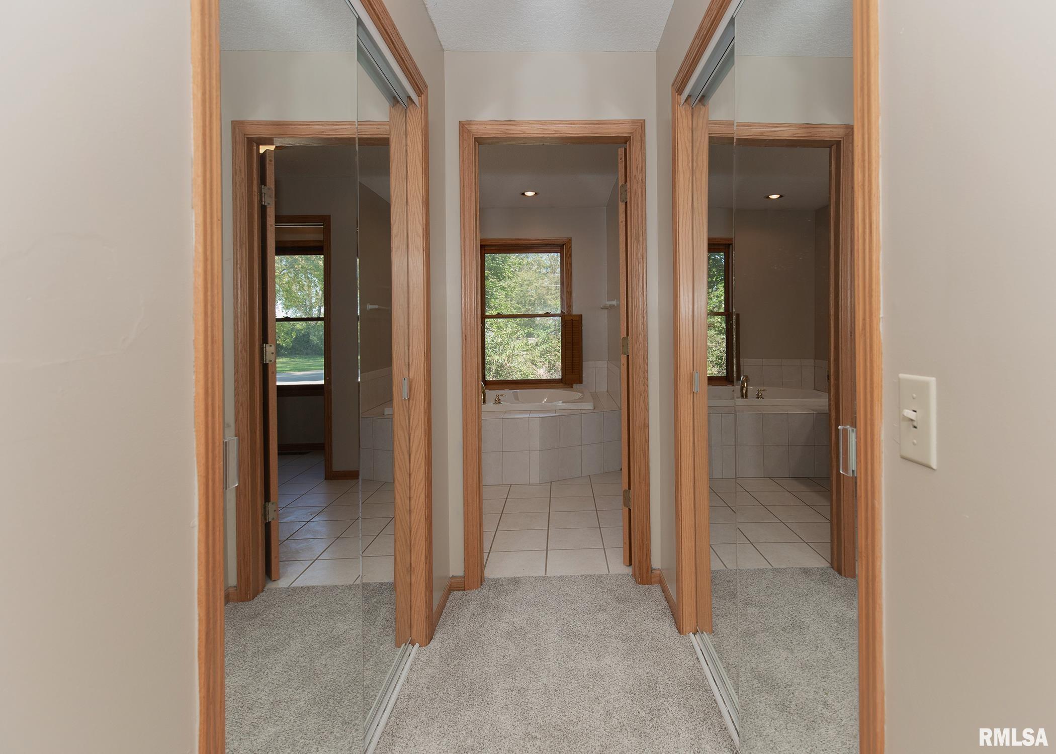 19 Hickory Hills Road Geneseo, IL 61254 - Photo 13 of 41 Gallery Image 13