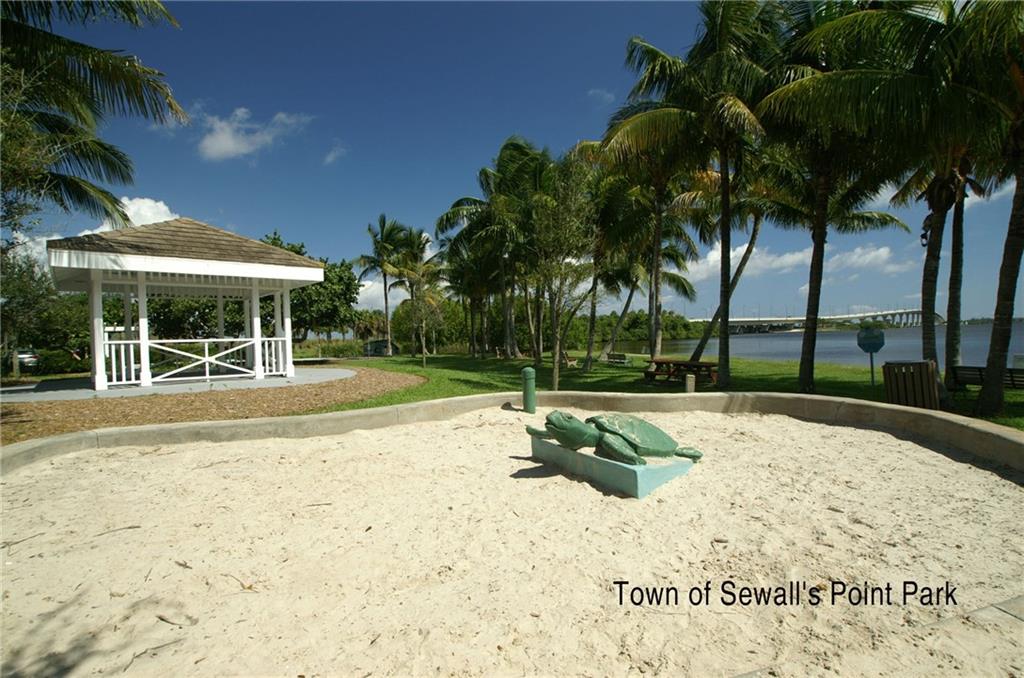 16 Mandalay Road Stuart, FL 34996 - Photo 11 of 13 Gallery Image 11