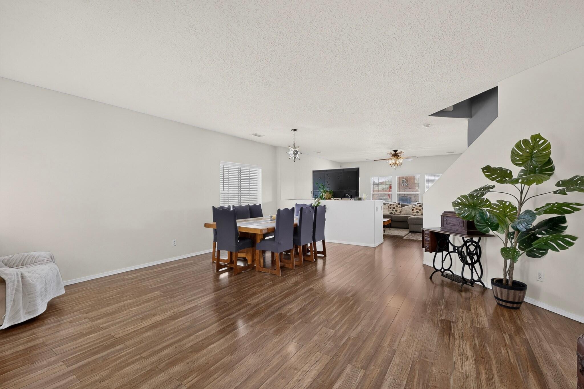 6512 Hurley Court Northeast Rio Rancho, NM 87144 - Photo 11 of 50 Gallery Image 11