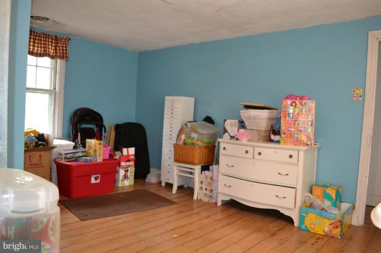 559 Union Church Road Elkton, MD 21921 - Photo 15 of 30 Bedroom in farm house