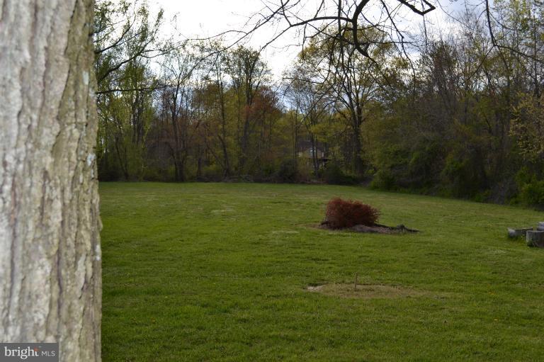 559 Union Church Road Elkton, MD 21921 - Photo 21 of 30 Deep back yard