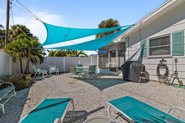 $450,000 | 702 Poinciana Road, Nokomis, FL 34275