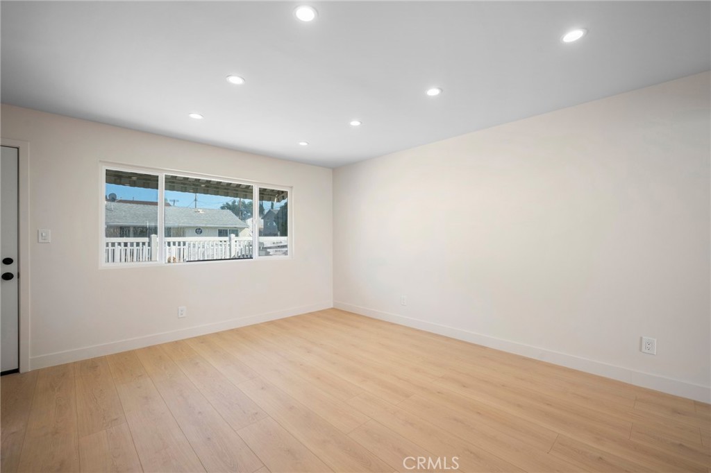 9917 Marcus Avenue, Unit 9917 Tujunga, CA 91042 - Photo 4 of 19