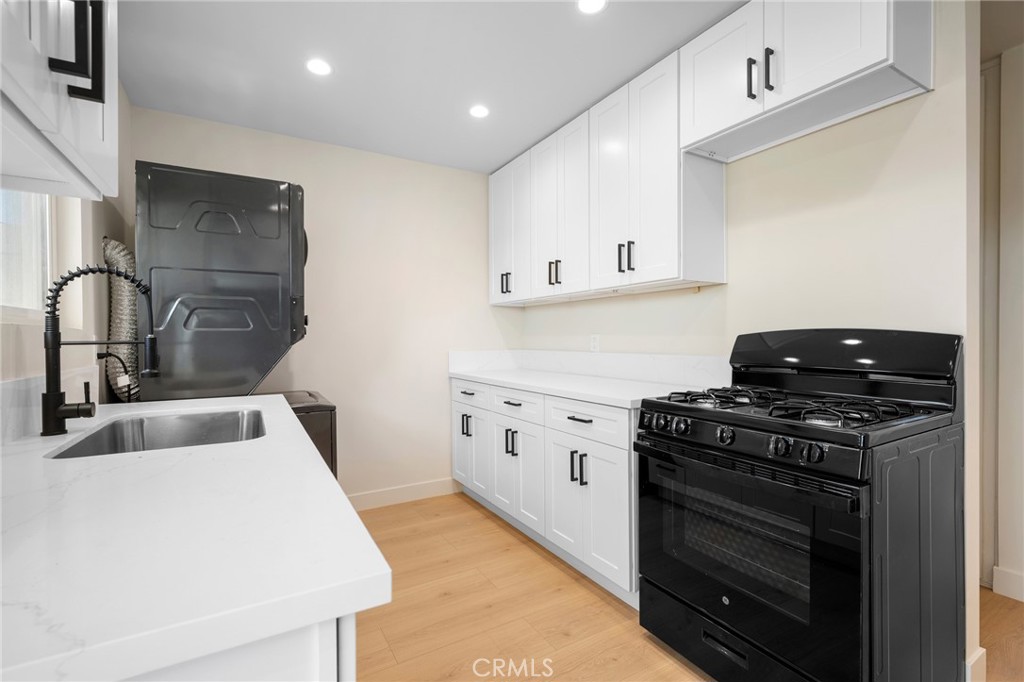 9917 Marcus Avenue, Unit 9917 Tujunga, CA 91042 - Photo 9 of 19