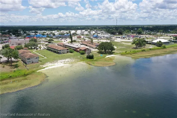 $1,200 | 1011 Lakeview Drive, Sebring, FL 33870