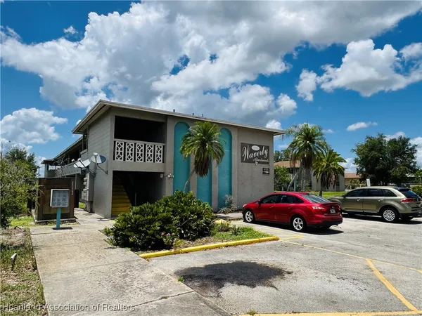 $1,200 | 1011 Lakeview Drive, Sebring, FL 33870
