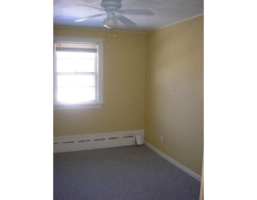 207 Whalom Road Lunenburg, MA 01462 - Photo 8 of 15 Gallery Image 8