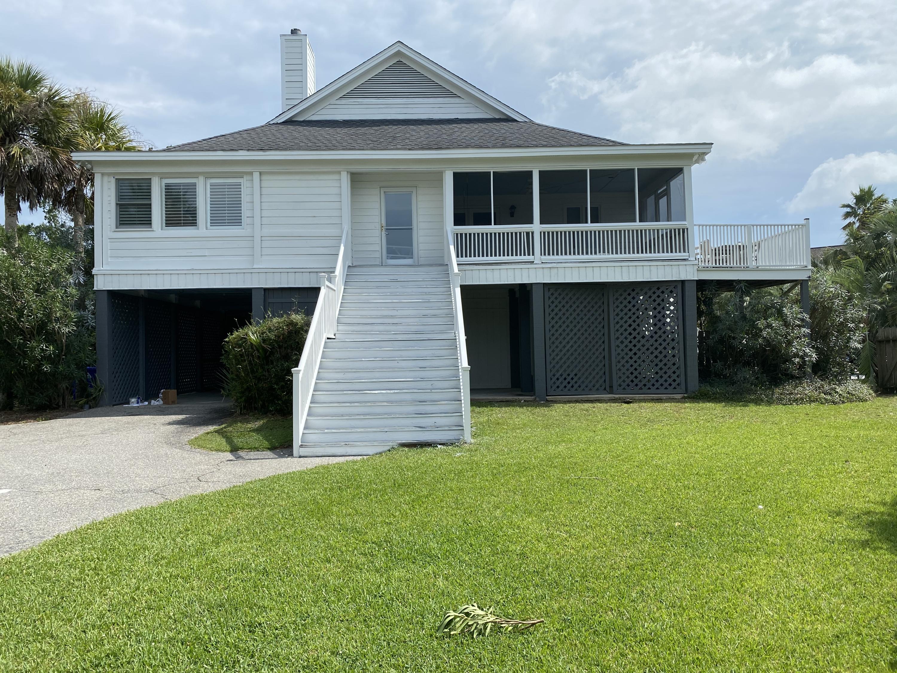 6 50th Avenue Isle of Palms, SC 29451 - Photo 2 of 52 3DA6C857-9505-4444-9208-030B133E60C5