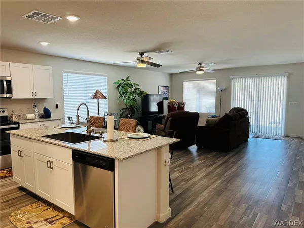 $2,400 | 4658 Reyes Adobe Drive, Fort Mohave, AZ 86426