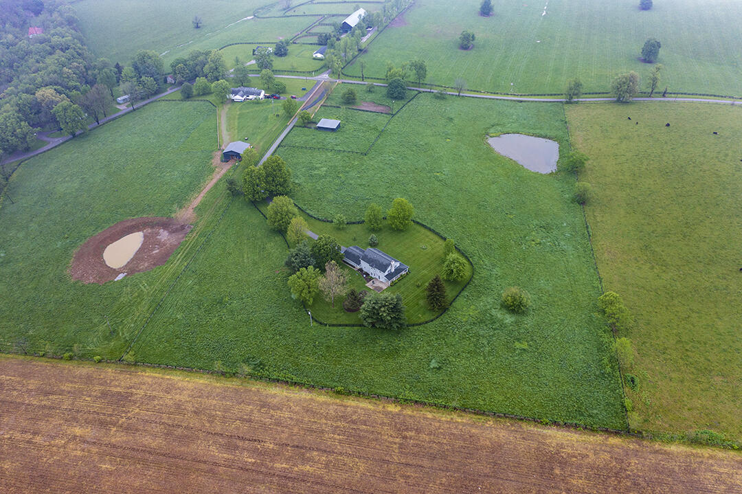 872 Escondida Road Paris, KY 40361 - Photo 39 of 39 DJI_0662 copy