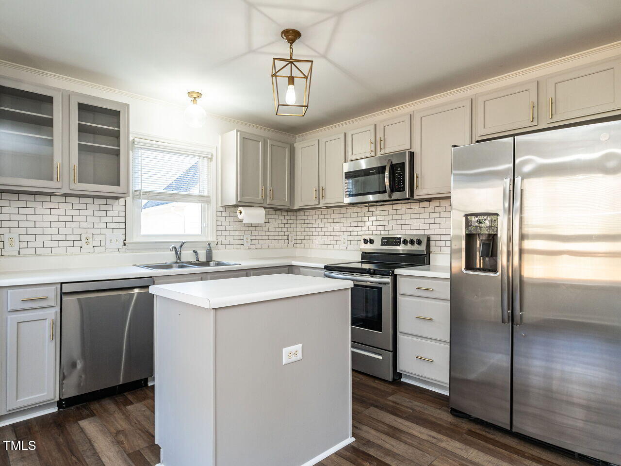 2116 Leadenhall Way Raleigh, NC 27603 - Photo 9 of 27 009-1280x960-kitchen