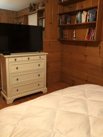 $3,400 | 2347 North 117th Street, Wauwatosa, WI 53226