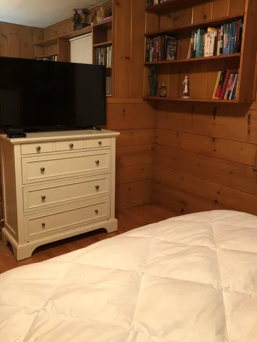 $3,400 | 2347 North 117th Street, Wauwatosa, WI 53226