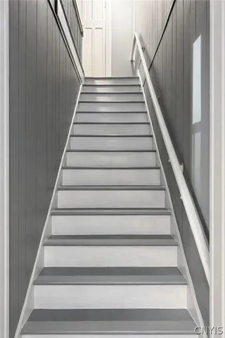 $1,600 | 15 School Street, Auburn, NY 13021