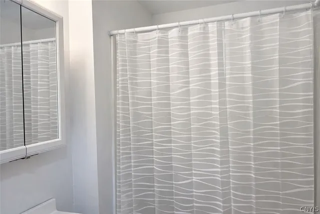 $1,600 | 15 School Street, Auburn, NY 13021