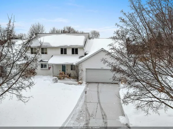$589,900 | 2700 Maple Hills Drive, Green Bay, WI 54313