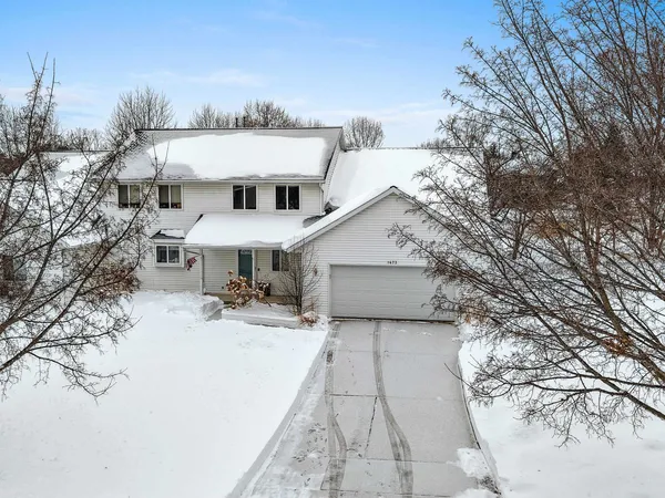 $589,900 | 2700 Maple Hills Drive, Green Bay, WI 54313