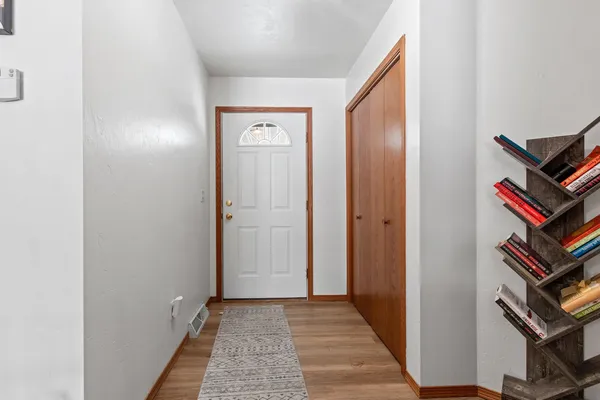 $589,900 | 2700 Maple Hills Drive, Green Bay, WI 54313