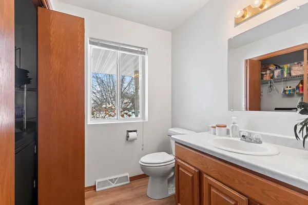 $589,900 | 2700 Maple Hills Drive, Green Bay, WI 54313
