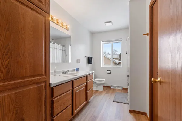 $589,900 | 2700 Maple Hills Drive, Green Bay, WI 54313