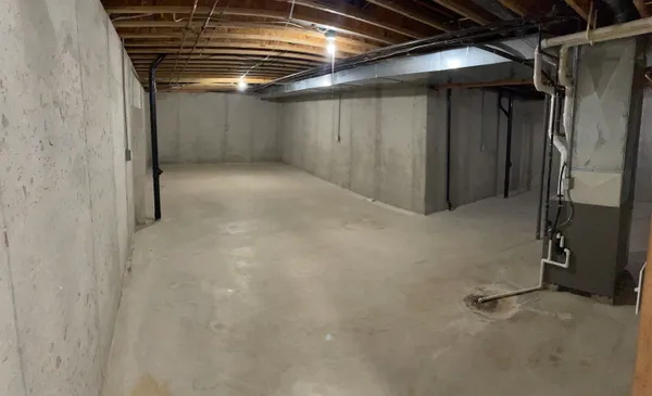 $589,900 | 2700 Maple Hills Drive, Green Bay, WI 54313