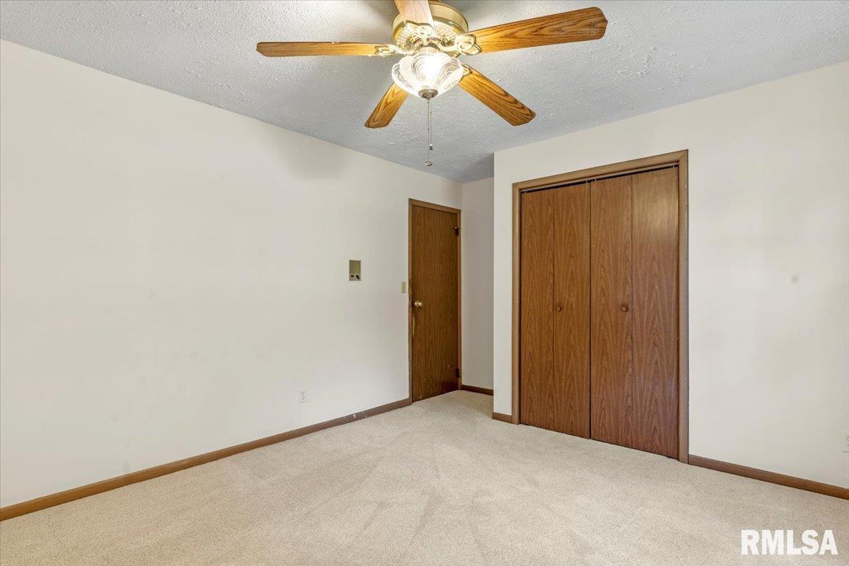 1951 Stonehenge Road Springfield, IL 62702 - Photo 14 of 37