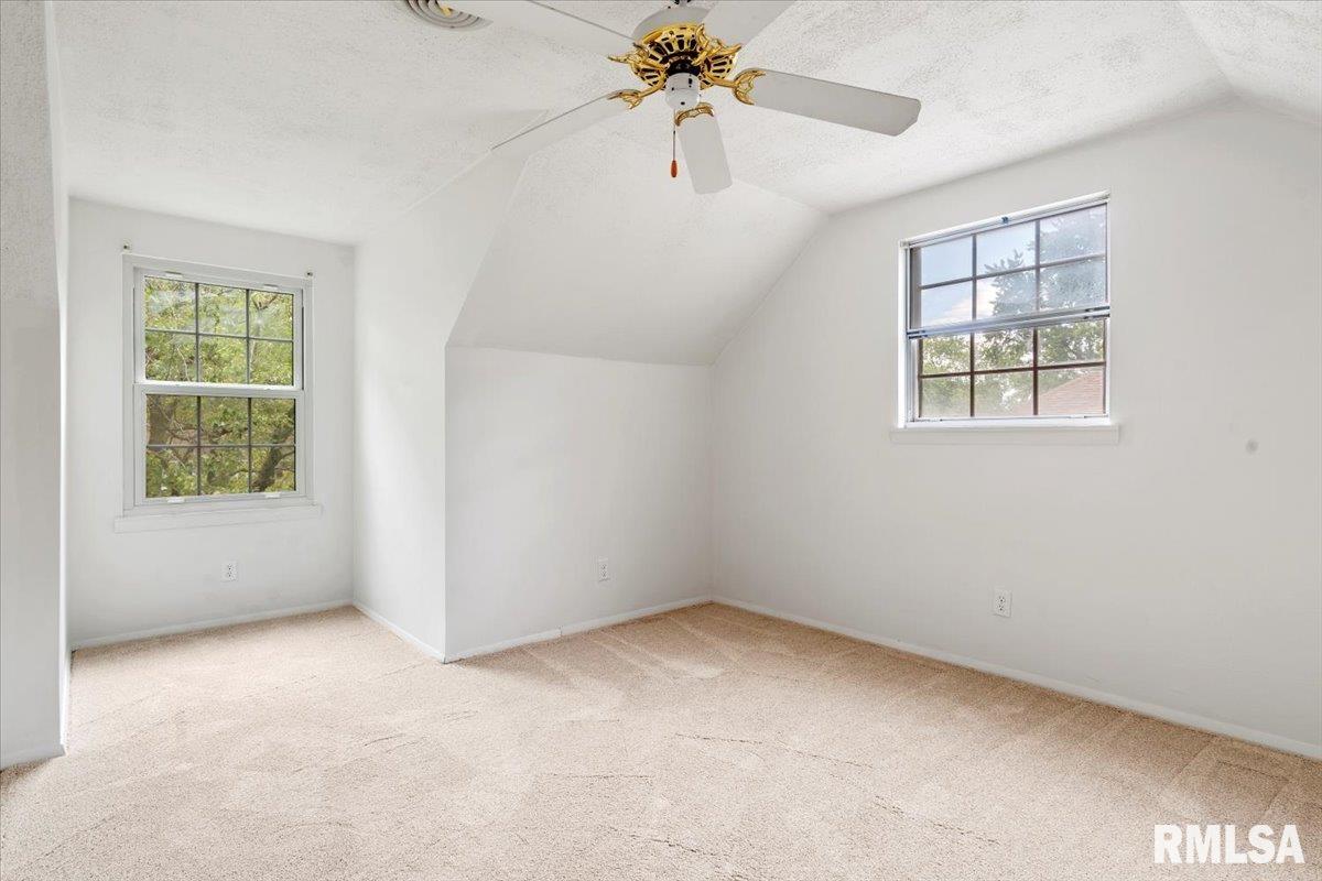 1951 Stonehenge Road Springfield, IL 62702 - Photo 18 of 37
