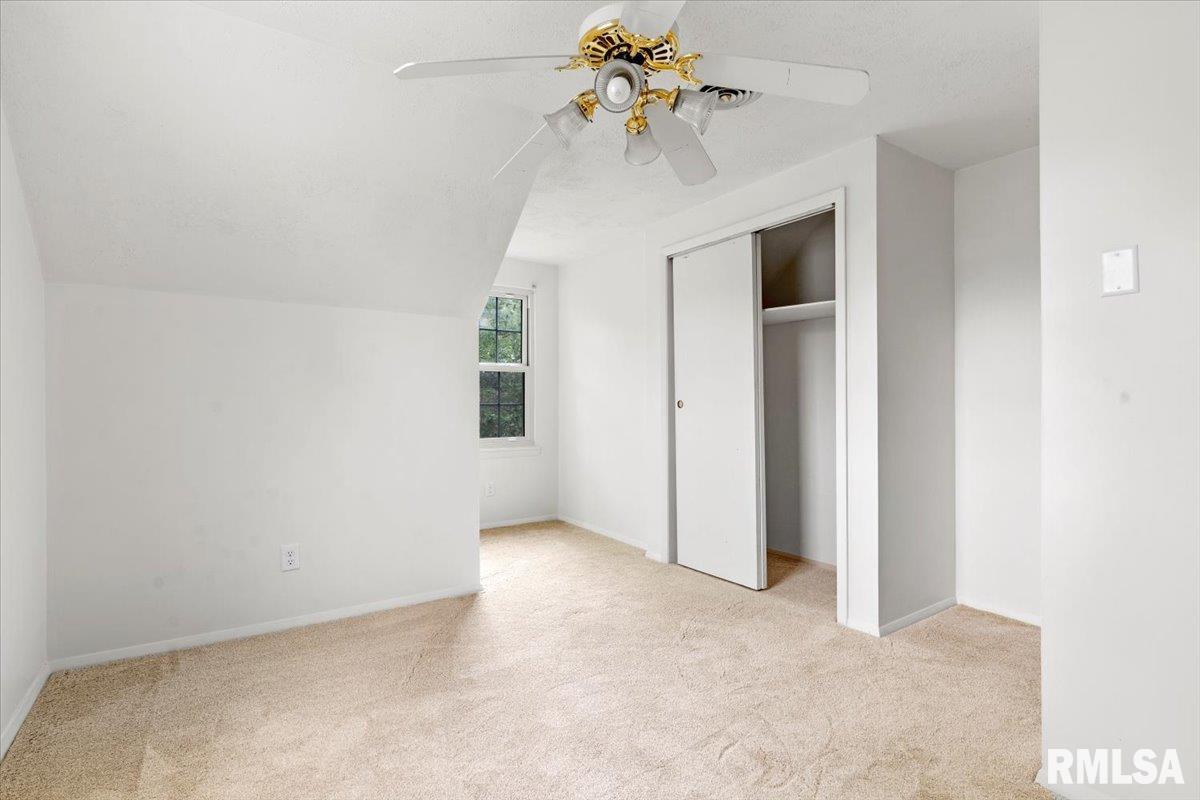1951 Stonehenge Road Springfield, IL 62702 - Photo 23 of 37